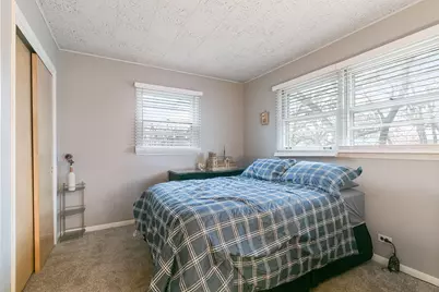 9215 S 83rd Avenue, Hickory Hills, IL 60457 - Photo 7