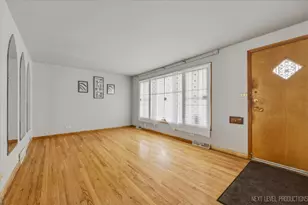 7935 S Blackstone Ave, Chicago, IL 60619 - Photo 9