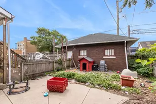 203 156th Pl, Calumet City, IL 60409 - Photo 17