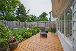 541 Dundee Rd, Glencoe, IL 60022 - Photo 29