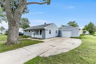 232 Westgate Dr, Aurora, IL 60506 - Photo 3