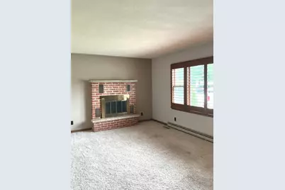 904 Obrien Street, Harvard, IL 60033 - Photo 5