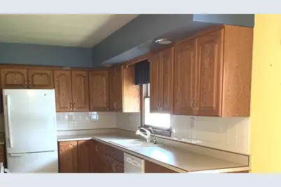 904 Obrien Street, Harvard, IL 60033 - Photo 7