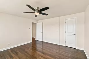 1727 E 74th St, Chicago, IL 60649 - Photo 11