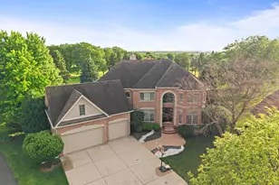 632 Philip Dr, Bartlett, IL 60103 - Photo 1