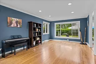 1042 Gordon Terrace, Deerfield, IL 60015 - Photo 5
