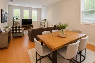 2925 N Damen Ave, Chicago, IL 60618 - Photo 3