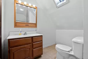 1015 Glenn Dr, North Chicago, IL 60064 - Photo 17