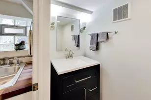 4831 W Winnemac Ave, Chicago, IL 60630 - Photo 33