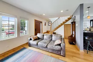 4831 W Winnemac Ave, Chicago, IL 60630 - Photo 3