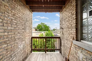 3135 W Leland Ave, Chicago, IL 60625 - Photo 3