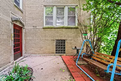 3135 W Leland Avenue #2E, Chicago, IL 60625 - Photo 5
