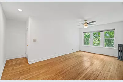 3135 W Leland Avenue #2E, Chicago, IL 60625 - Photo 11