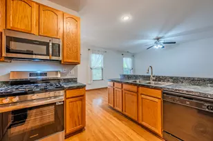 604 Blackstone Ct, Aurora, IL 60504 - Photo 7