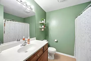 1447 Mackenzie Ln, Elgin, IL 60120 - Photo 17