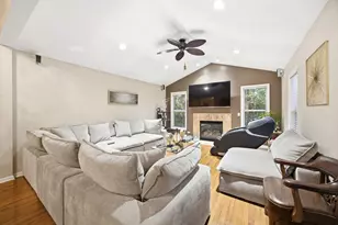1447 Mackenzie Ln, Elgin, IL 60120 - Photo 11