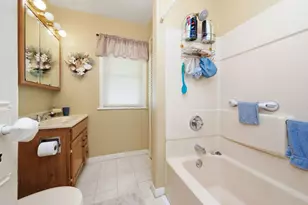 611 Webster St, Ottawa, IL 61350 - Photo 17