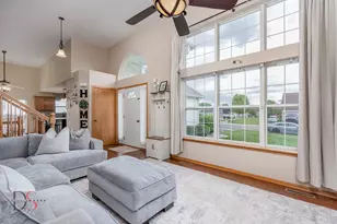 729 River Edge Cir, Ottawa, IL 61350 - Photo 5