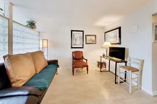 253 E Delaware Pl, Chicago, IL 60611 - Photo 11