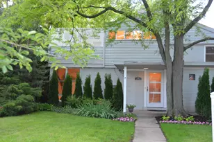 611 Roger Ave, Kenilworth, IL 60043 - Photo 1
