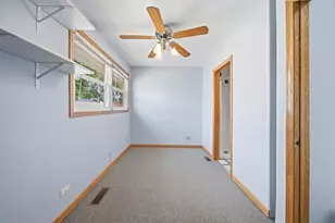 8852 Central Ave, Oak Lawn, IL 60453 - Photo 11
