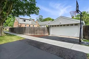 201 N Maple St, Mount Prospect, IL 60056 - Photo 29