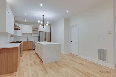 1826 W Farragut Avenue, Chicago, IL 60640 - Photo 3