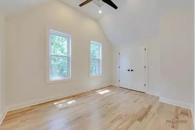 1826 W Farragut Avenue, Chicago, IL 60640 - Photo 21
