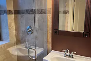 1367 E 64th St, Chicago, IL 60637 - Photo 9