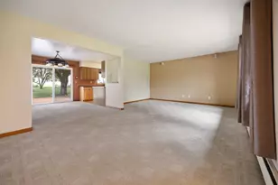 32123 New Lebanon Rd, Hampshire, IL 60140 - Photo 7
