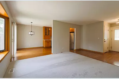 1000 Hunter Street, Lombard, IL 60148 - Photo 9