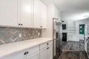704 S Fell Ave, Normal, IL 61761 - Photo 11
