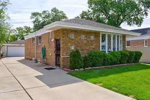 109 Rice Ave, Bellwood, IL 60104 - Photo 3