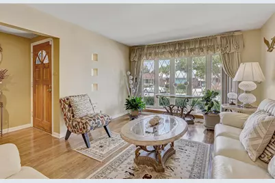 109 Rice Avenue, Bellwood, IL 60104 - Photo 9