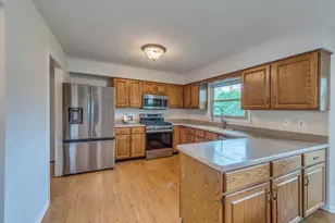 614 Marion Ave, Saint Charles, IL 60174 - Photo 13