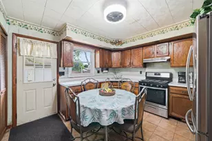 225 Park Dr, Joliet, IL 60436 - Photo 11