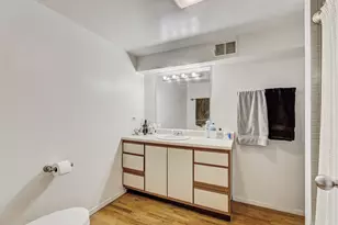 2525 N Sheffield Ave, Chicago, IL 60614 - Photo 21