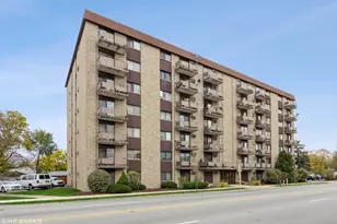 850 Des Plaines Ave, Forest Park, IL 60130 - Photo 1