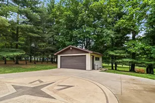 1368 E 16th Rd, Streator, IL 61364 - Photo 13