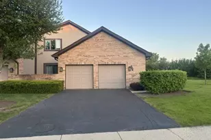 1767 Pebble Beach Dr, Hoffman Estates, IL 60169 - Photo 1