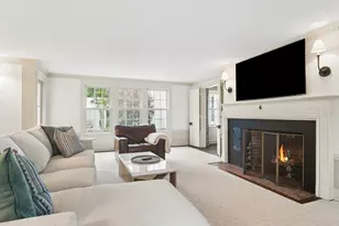 332 Old Sutton Rd, Barrington Hills, IL 60010 - Photo 9