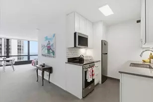900 N Lake Shore Dr, Chicago, IL 60611 - Photo 3