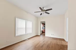 10358 S Torrence Ave, Chicago, IL 60617 - Photo 13