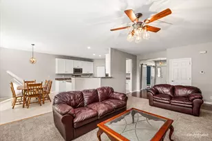 1315 Slater St, Sugar Grove, IL 60554 - Photo 3
