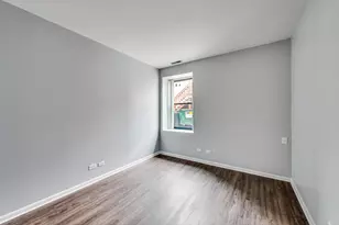 2343 N Greenview Ave, Chicago, IL 60614 - Photo 9