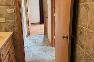 10707 S Keating Ave, Oak Lawn, IL 60453 - Photo 7