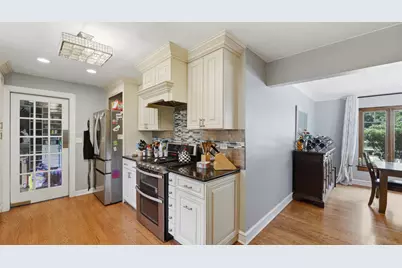 827 S Arlington Heights Road, Arlington Heights, IL 60005 - Photo 13
