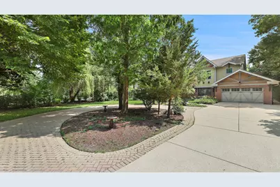 827 S Arlington Heights Road, Arlington Heights, IL 60005 - Photo 3