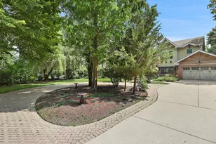 827 S Arlington Heights Rd, Arlington Heights, IL 60005 - Photo 3