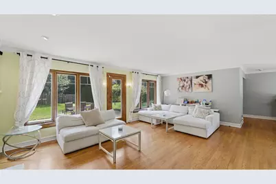 827 S Arlington Heights Road, Arlington Heights, IL 60005 - Photo 11